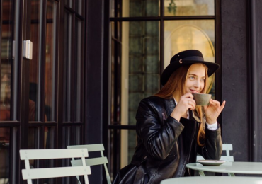 Surprising Benefits of Going to a Restaurant Alone
